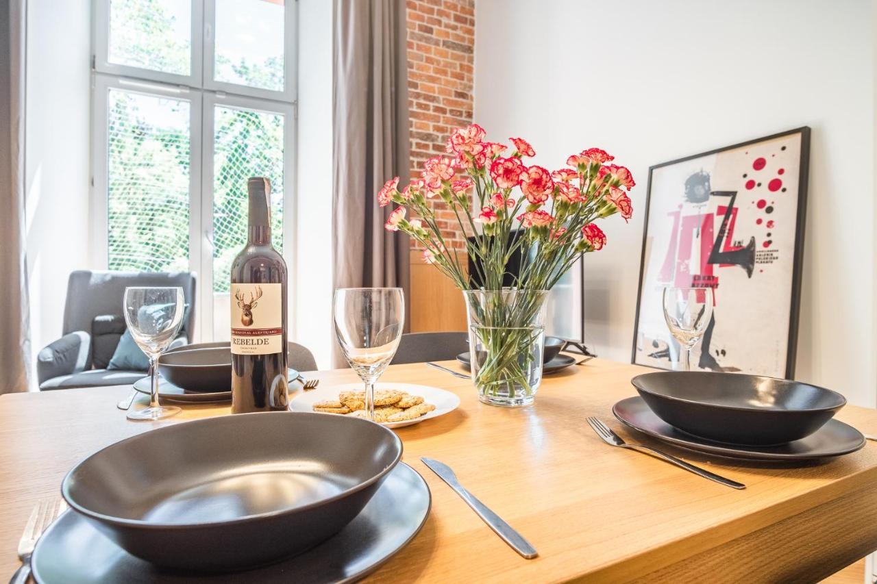 Tower Street Apartments Krakow Luaran gambar