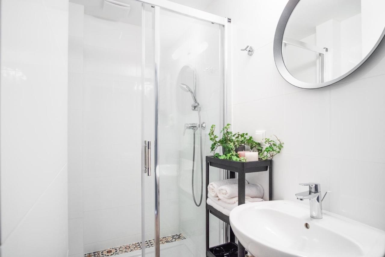 Tower Street Apartments Krakow Luaran gambar