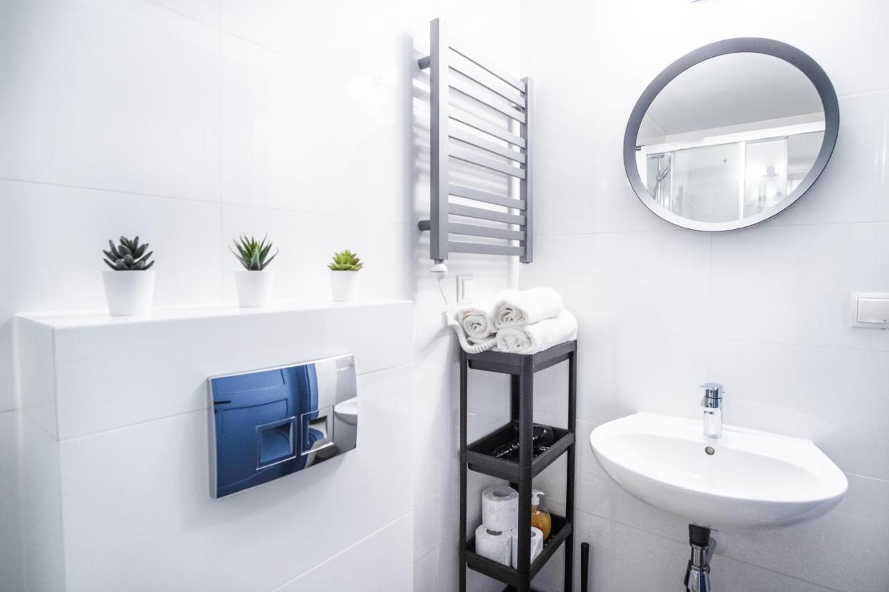 Tower Street Apartments Krakow Luaran gambar